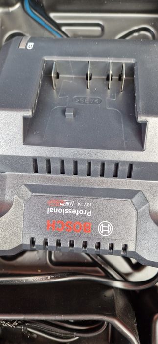 Bosch autofiletanta cu percutie
