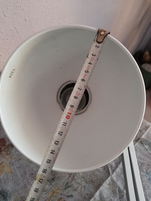 Лампа с чупещо рамо за бюро