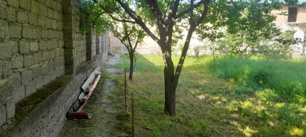 Yer uchastka sotiladi