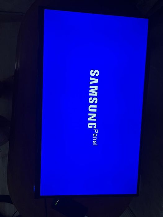 Продаётся телевизор смарт Samsung