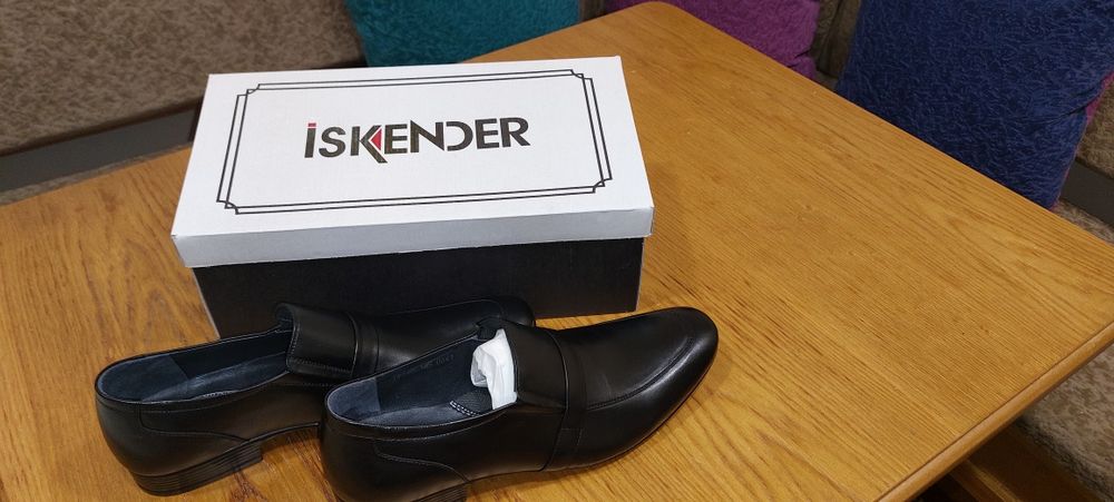 Мужской обувь 41 раз.Турецскийй  Фирмы  Iskender