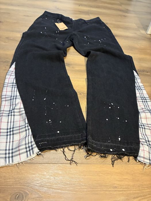 pantaloni burberry flared negri marimea M