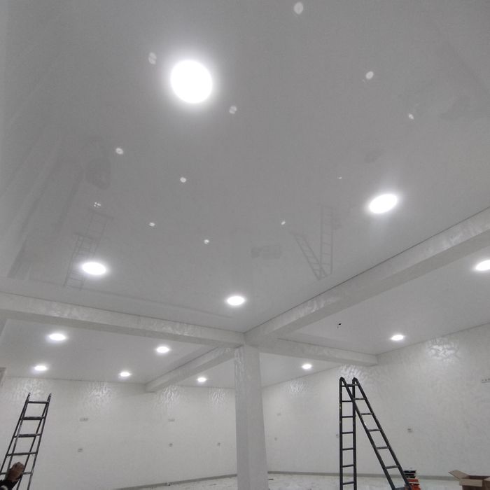 Натяжные потолки