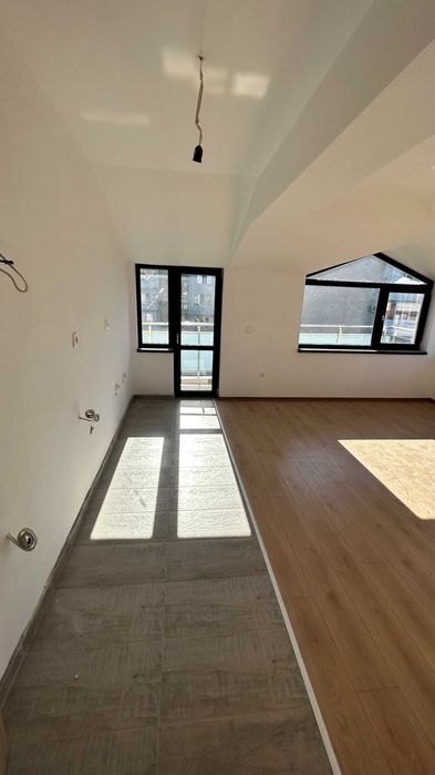 Продава се Тристаен апартамент в Пловдив, Кършияка - 105 кв.м за 1429 €/кв.м - Снимка #2