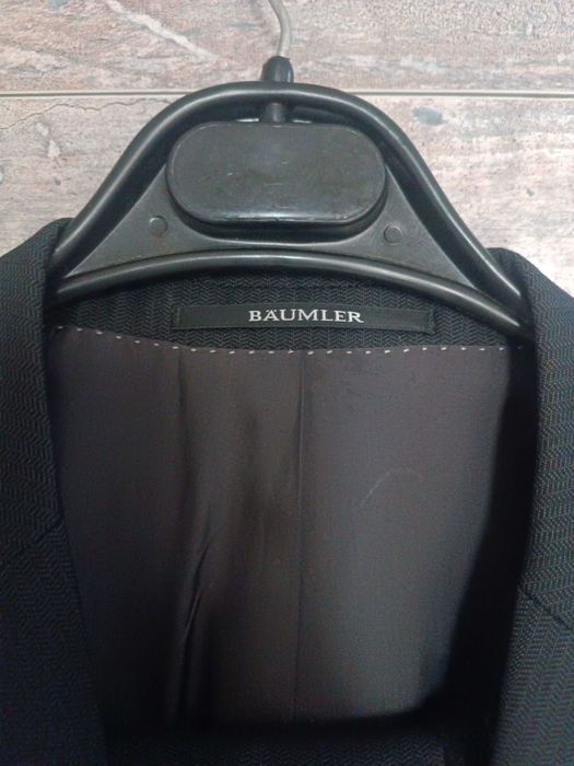 костюм мужской продам