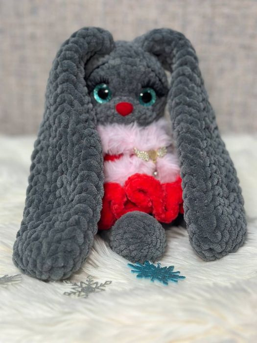 Плюшевая зайка ручной работы