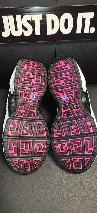 Nike Air Max SNDR, номер 37,5