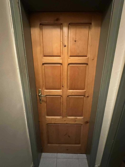 Масивни дървени интериорни врати (със и без стъкло)