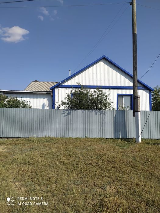 Продаётся большой дом в п.Сарыколь. Недорого!