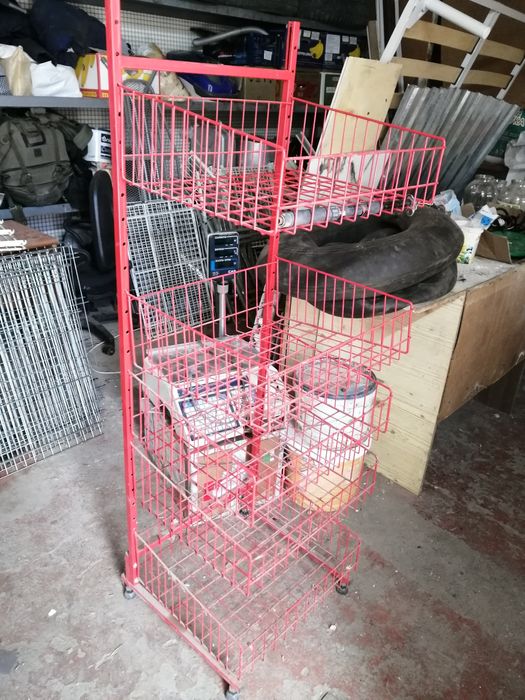 Продам сету сеточную полку для магазина
