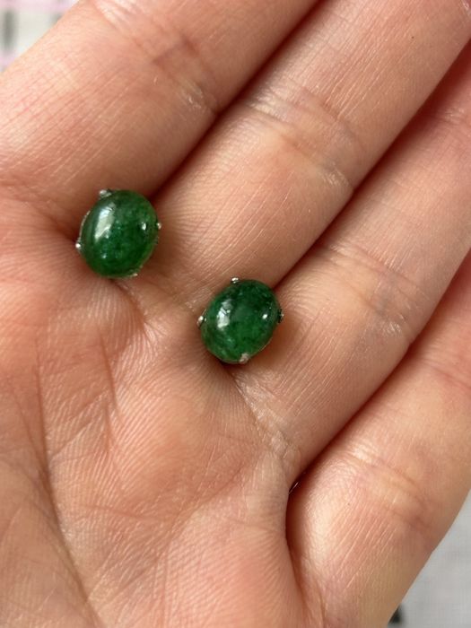 Серьги с изумрудом на золоте