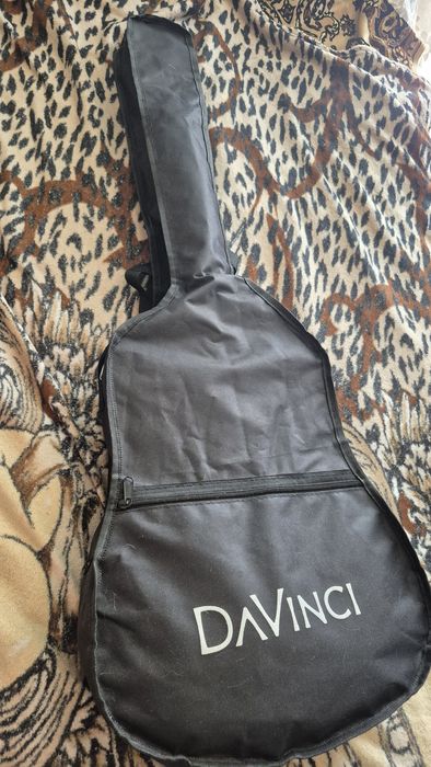 Продам гитару DaVinci