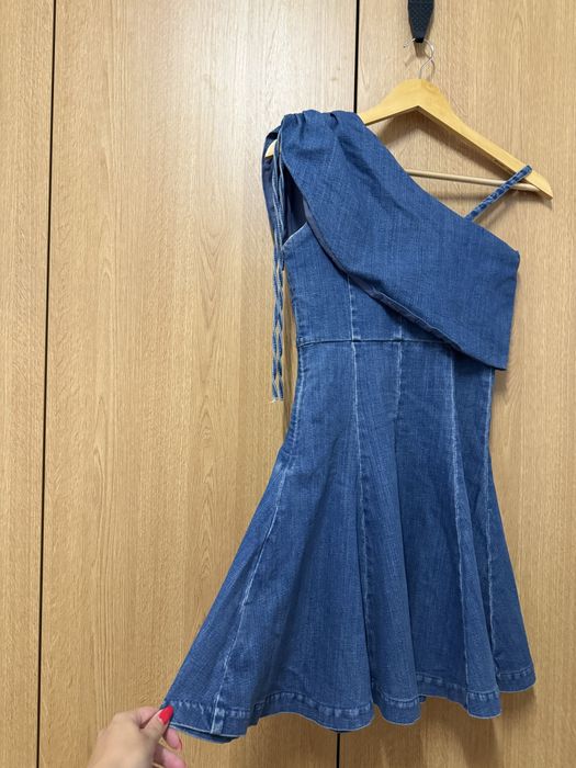 Рокля на miss sixty, bershka