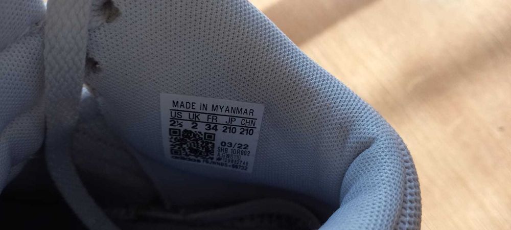 ADIDAS HOOPS MID 3.0 K copii - 34eu