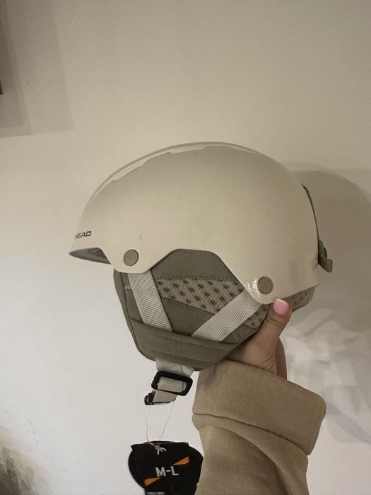 Каска  за  ски