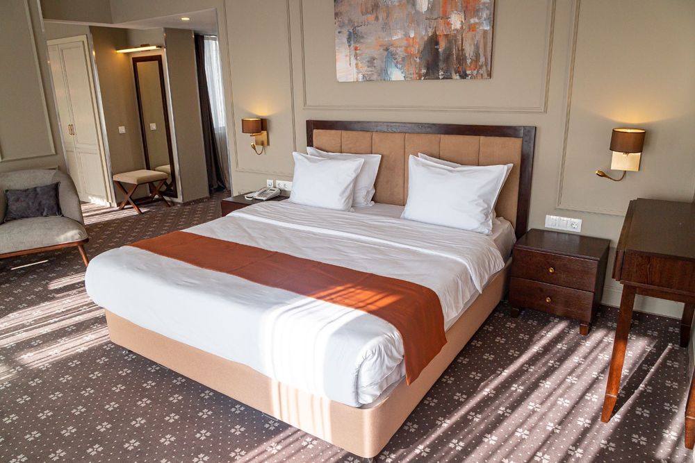 Аренда гостиница 84 номера в центре города Яккасарай