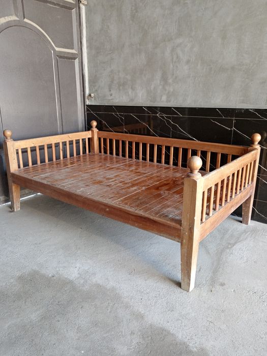 6 oy garantiya. Puliga arziydi bizga aloqa ga chiqing.. Samarqand mebe