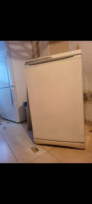 Продается морозильная камера