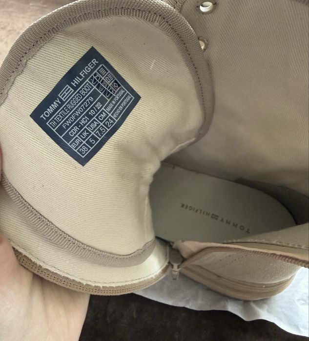 Оригинални дамски боти Tommy hilfiger