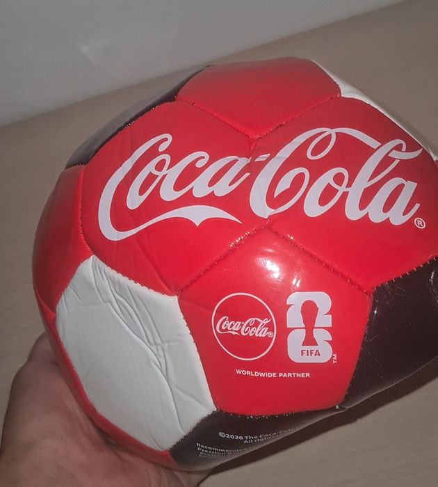 Minge de colecție football Coca Cola 2026