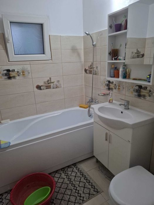 Apartament cu 3 camere