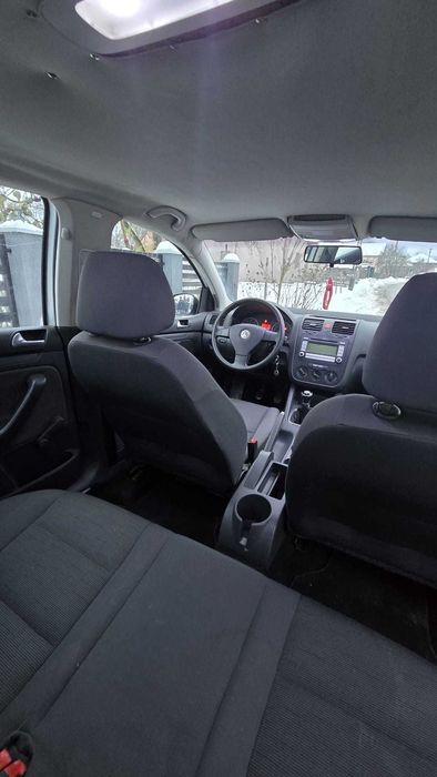 Golf 5 1.6 MPI an 2008