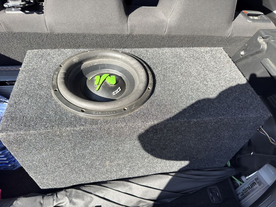 Сабвуфер на трубе machete