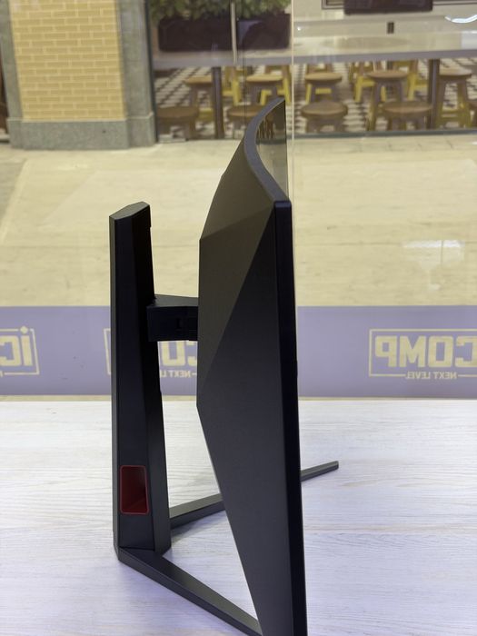 AOC 27 300hz curved