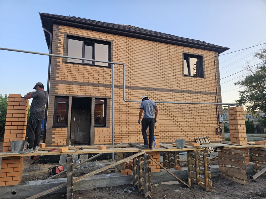 Бригада строителей. Кладка.,стяжка,крыша,гараж