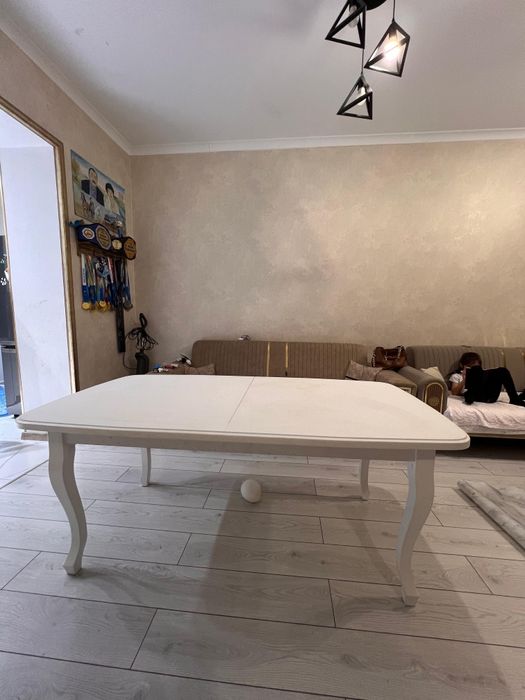 Продам стол раздвижной