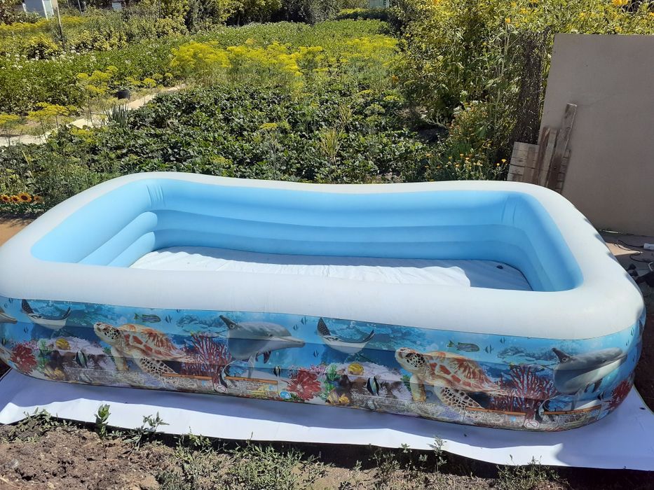 Продам новый надувной бассейн