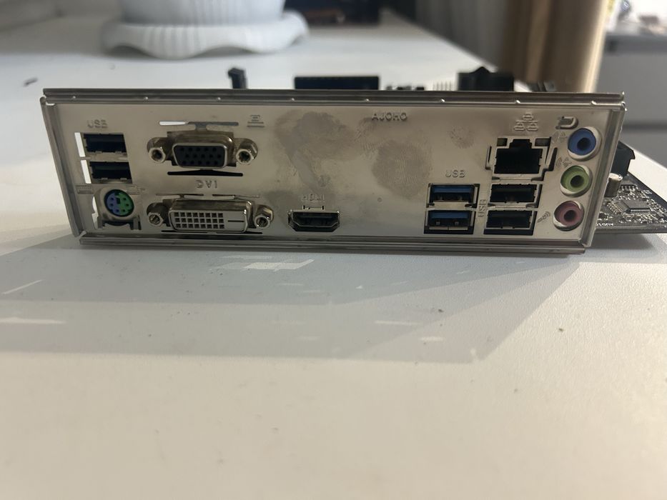 I3 8100 и мать asrock