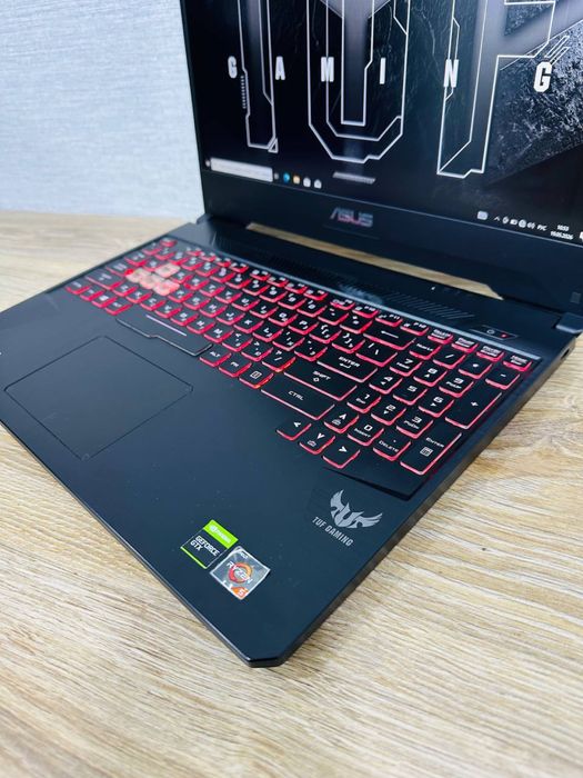 Срочно продается Ноутбук ASUS TUF Gaming FX505D.