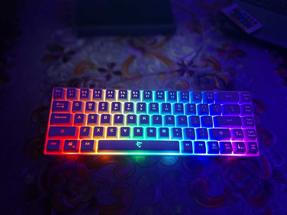 Tastatura white shark ronin