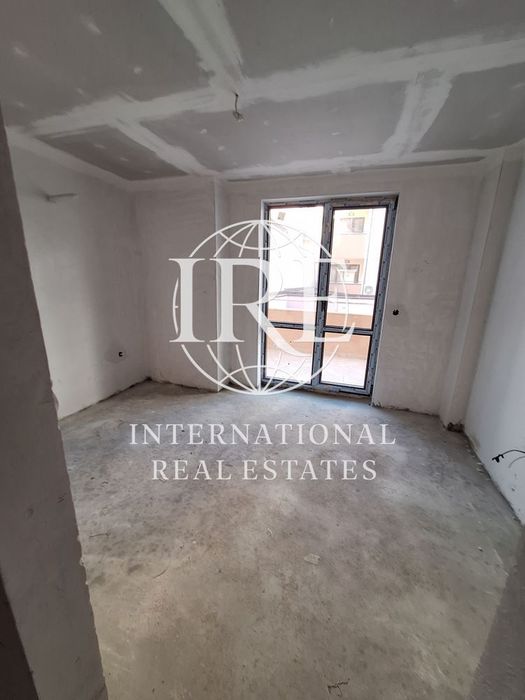 3-стаен в Варна-Лятно кино Тракия площ 112 цена 225000