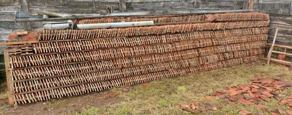 Tigla ascutita saseasca