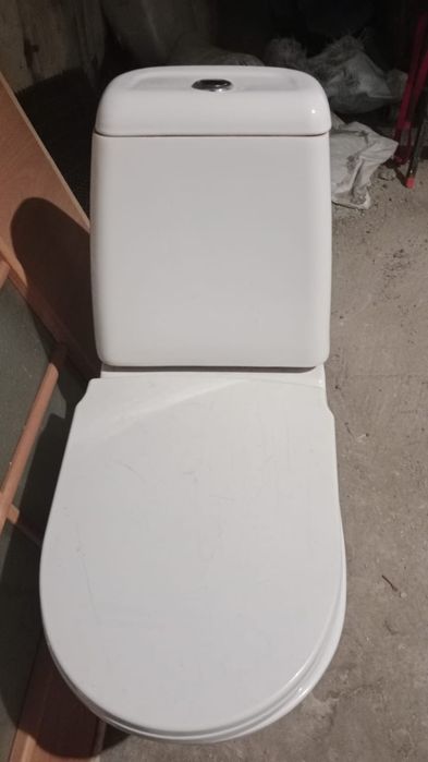 Унитаз б/у продам