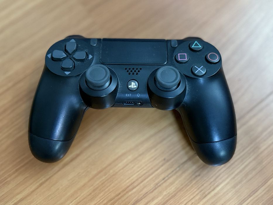 Продам Sony PlayStation 4 Slim 1 TB
