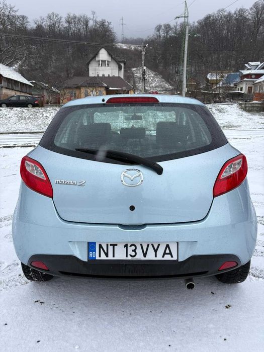 Vând Mazda 2, an fab.2009, motor 1.3 benzină, hatchback