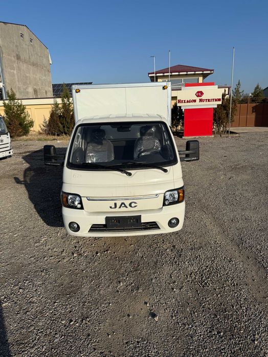 JAC X200 furgonlarini chegira bilan xarid qiling