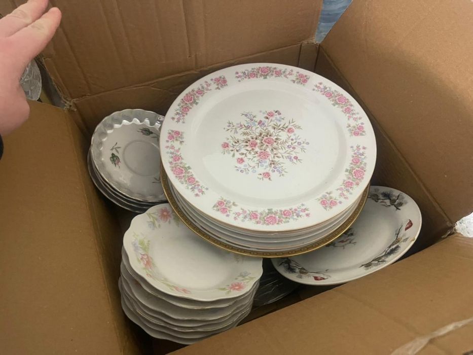 Диван,посуда кілем тегін бәрі