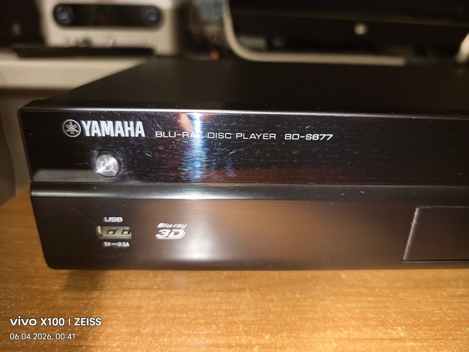 Проигрыватель компакт CD дисков Yamaha BD S 677