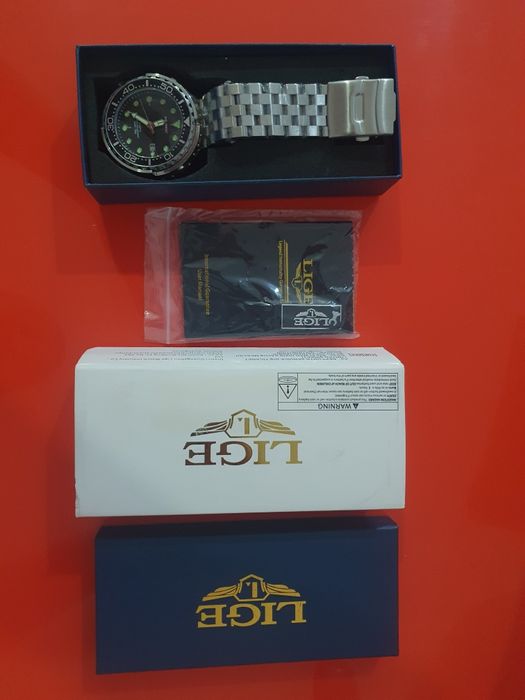 Часы FOXBOX кварц новые