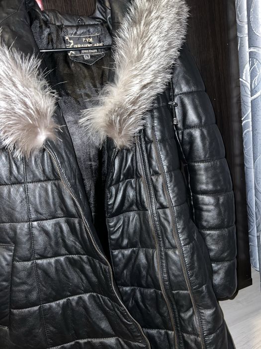 Geaca lunga din piele cu blana