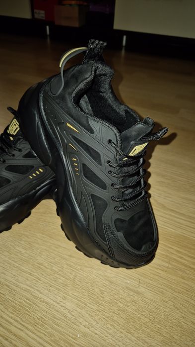 Дамски маратонки 39