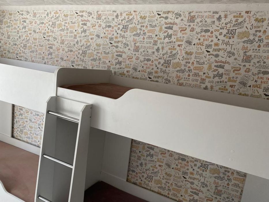 Двухъярусный кровать