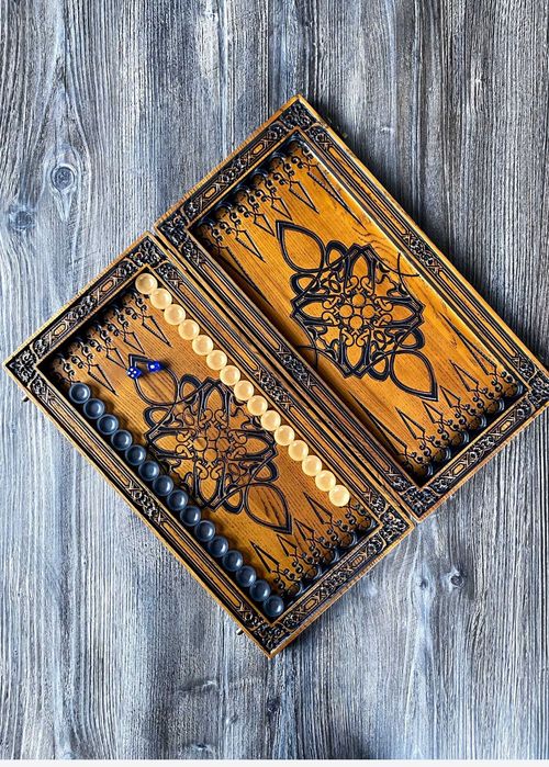 Табла ръчна работа