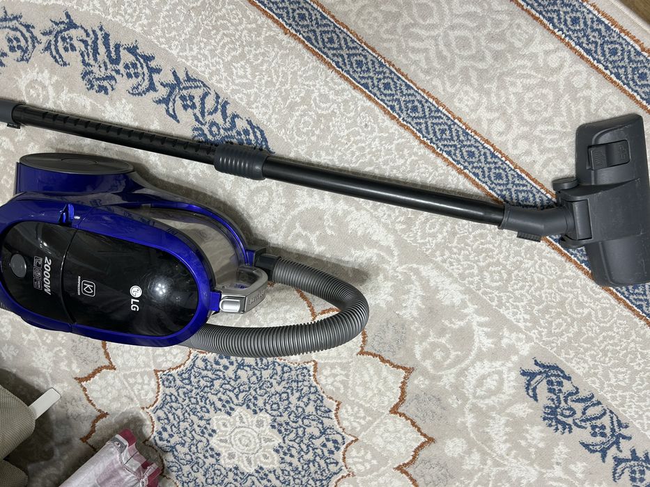 Пылесос марки LG