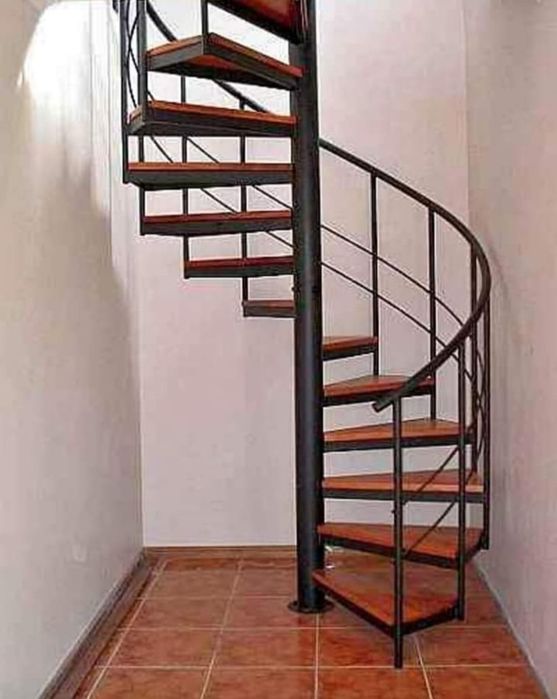 Scari metalice spirala și pe vanguri
