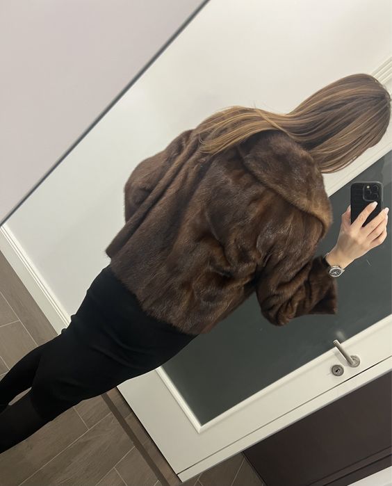 Haina blana naturala de nurca baby,calitate LUX,noua